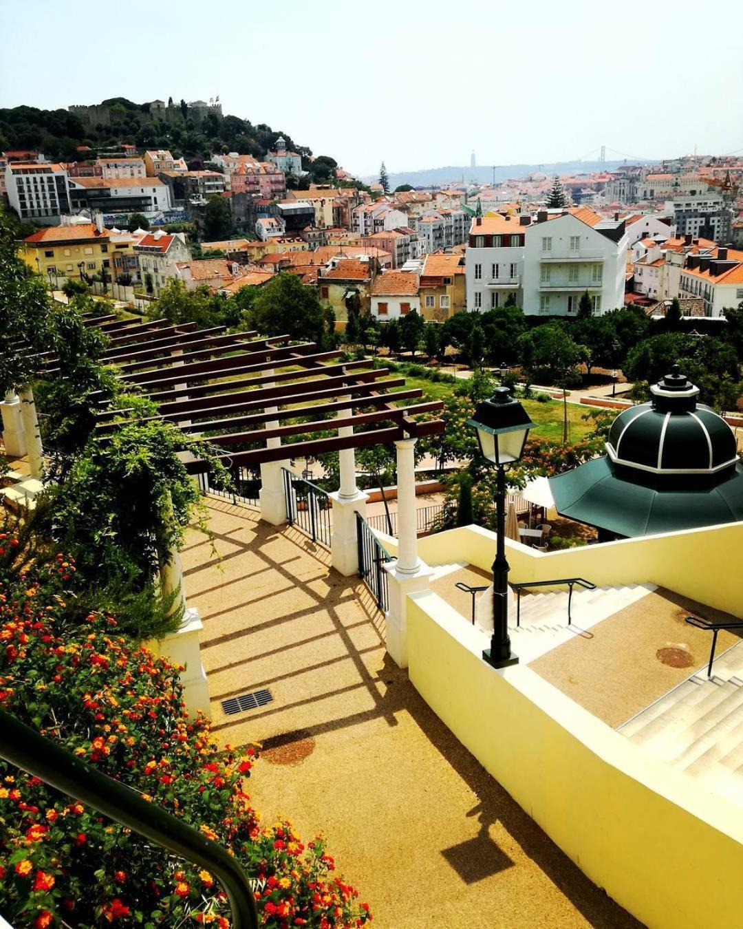 Costa Do Castelo Terrace, Em Rua Dos Lagares 8 Appartement Lissabon Buitenkant foto